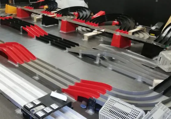 Fuji Hobby Shop’s professional in-store Mini 4WD race track